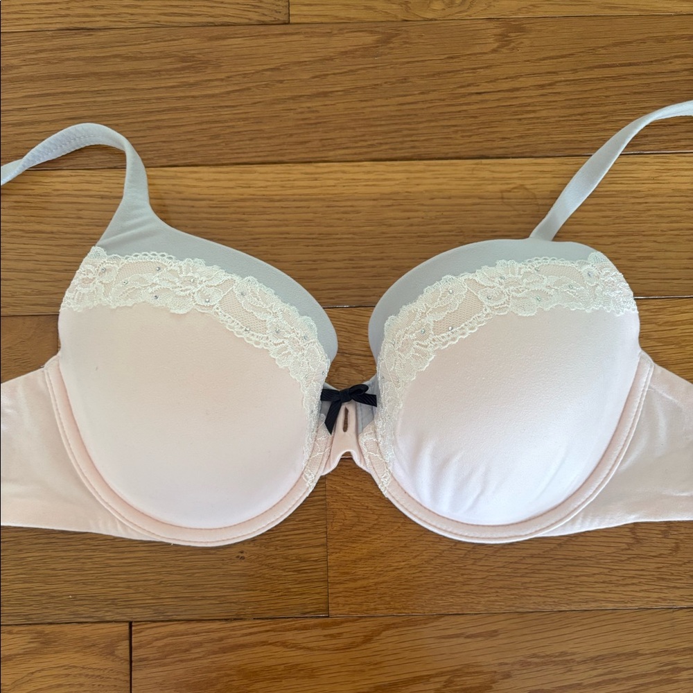 Victoria Secret bra size 36C